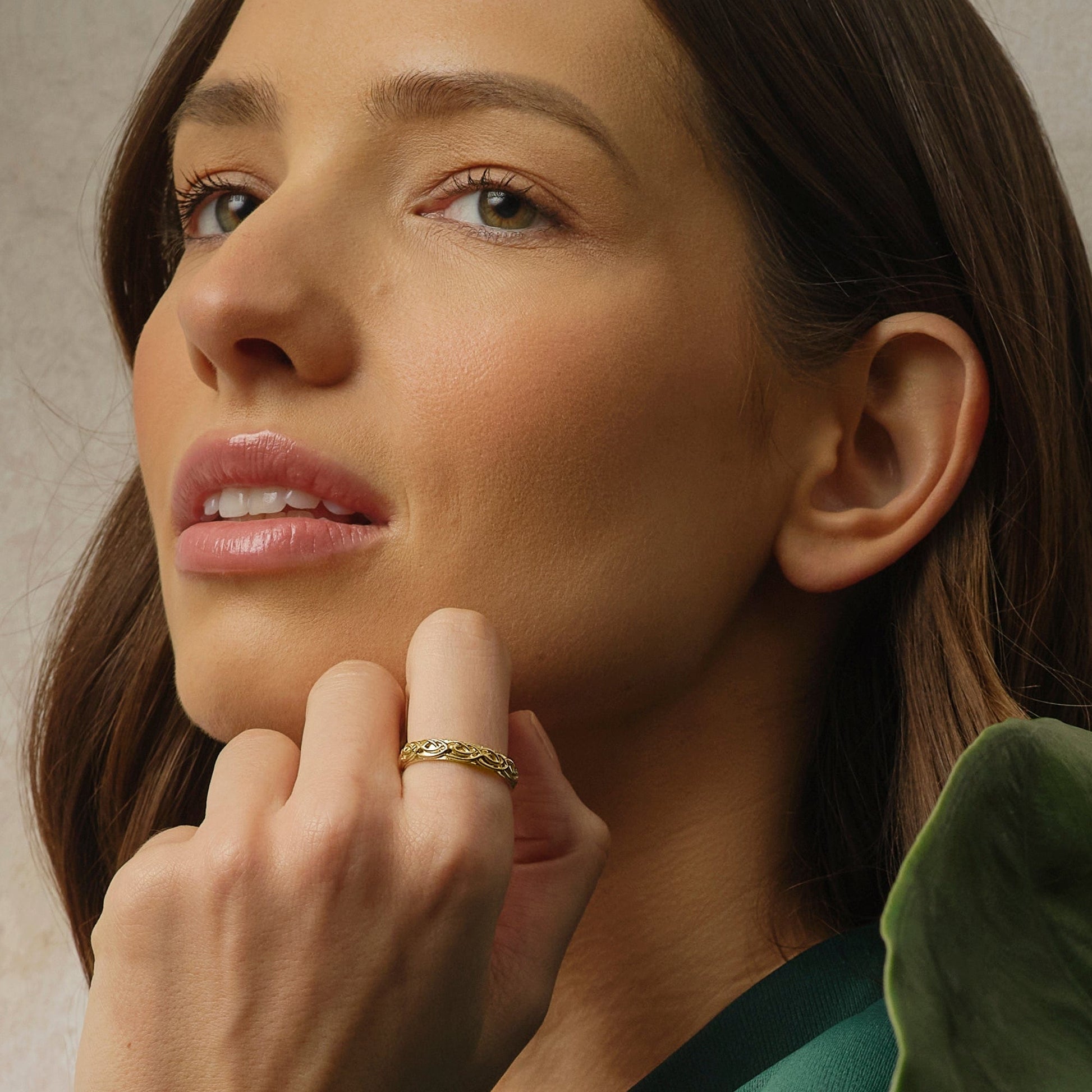 Royal Clogau® 9ct Solid Gold Annwyl Channel Ring