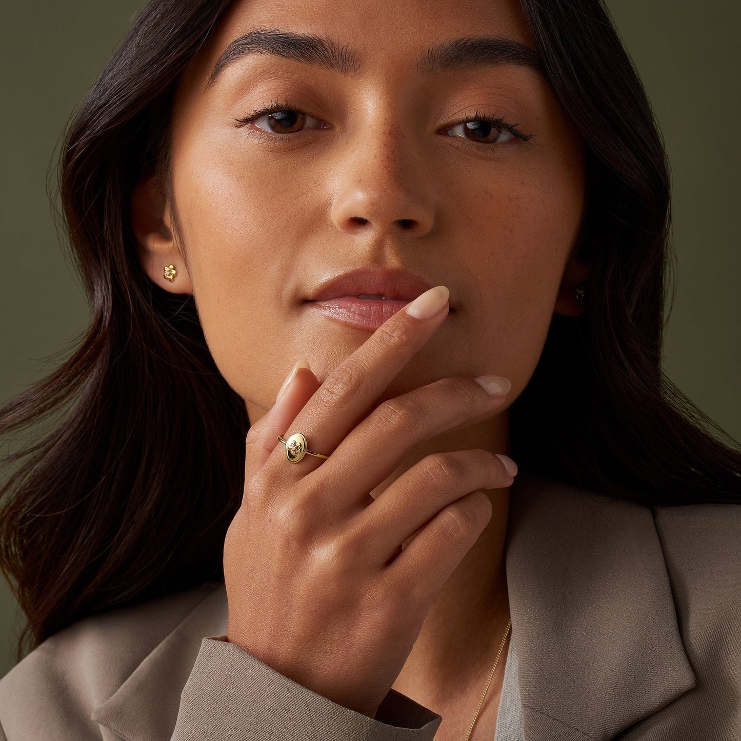 Nature's Wonder 9ct Solid Gold Forget-Me-Not Ring with Diamond