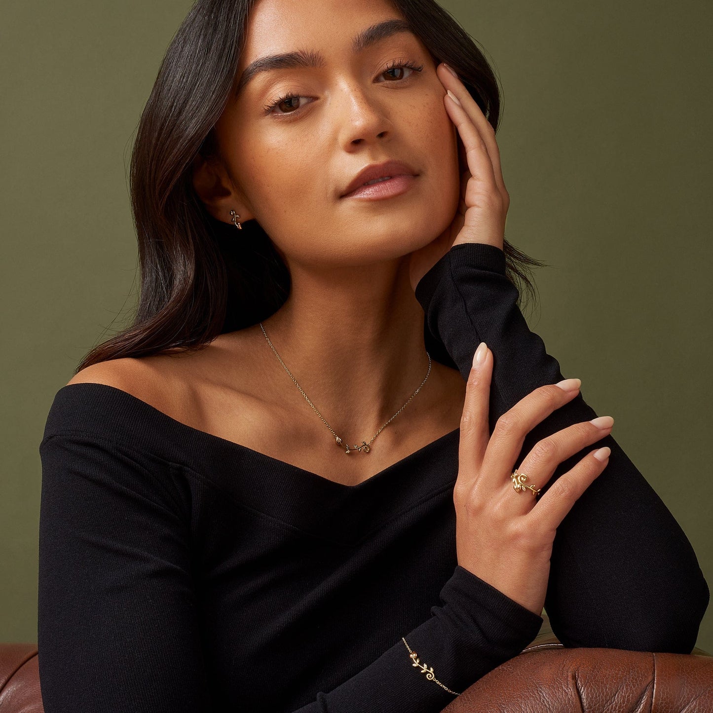 Tree of Life® 9ct Solid Gold Vine Stud Earrings with Diamonds