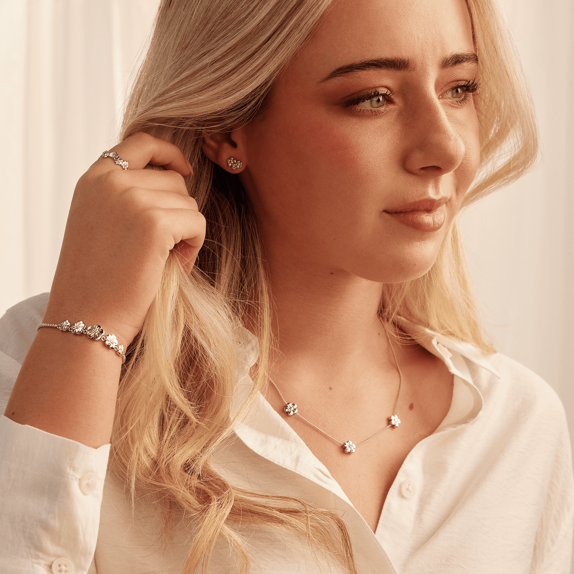 Nature's Wonder Sterling Silver Forget-Me-Not Cluster Stud Earrings with Swiss Blue Topaz