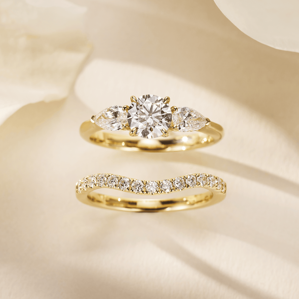 9ct Yellow Gold Past Present Future Wedding Ring with Lab-Grown Diamonds