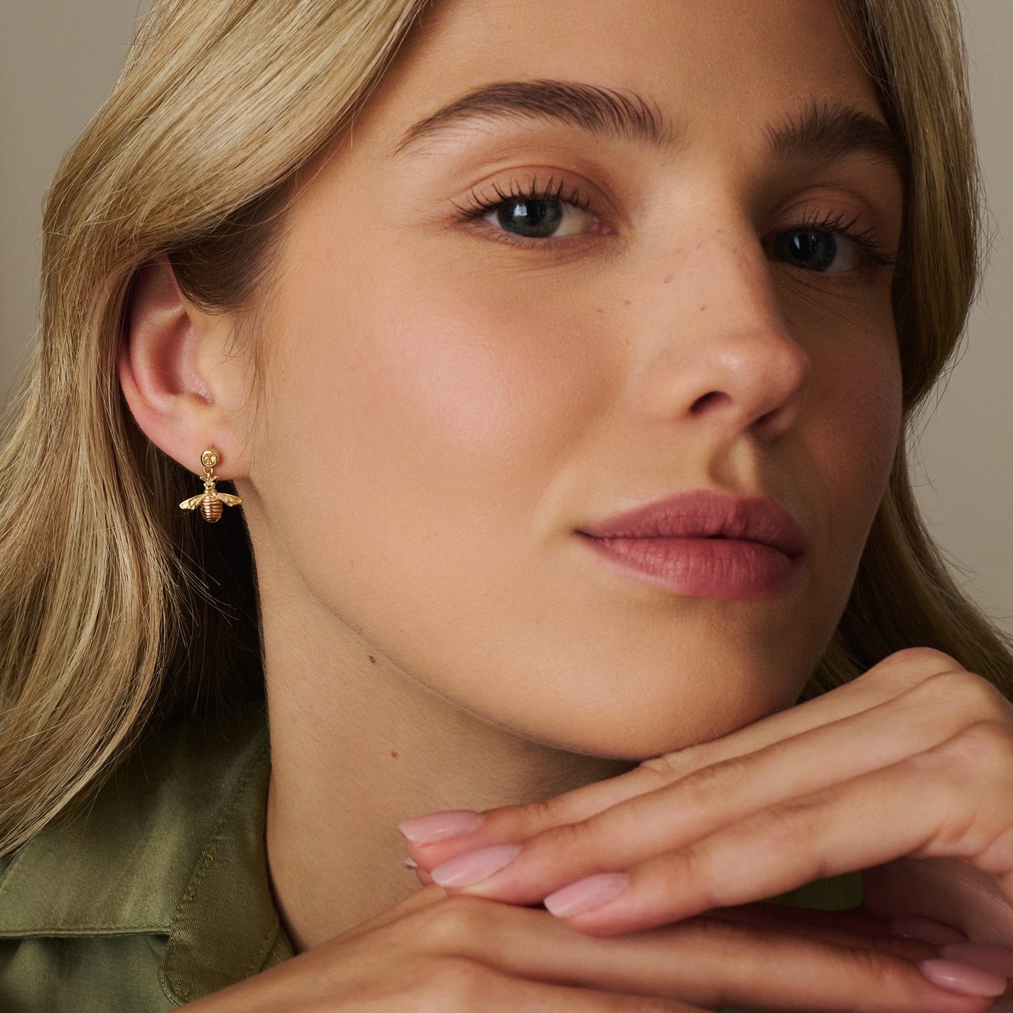 Nature's Wonder 9ct Solid Gold Honey Bee Drop Earrings with Citrine