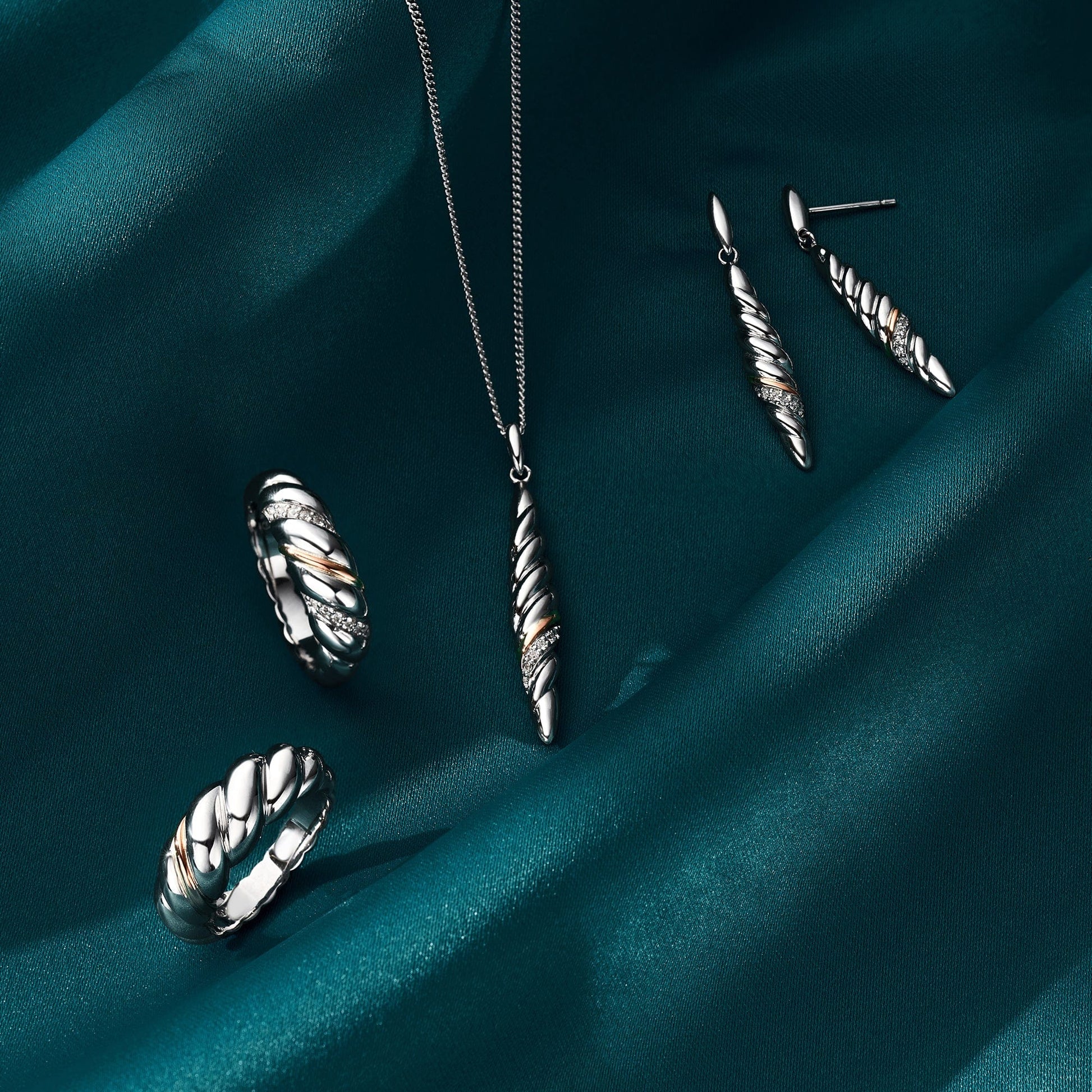 Lover’s Twist Silver Ring